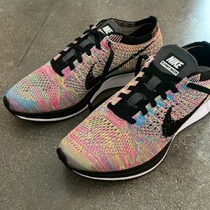 Nike Flyknit Racer
